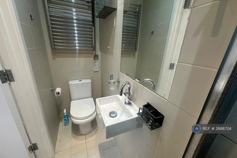 3 bedroom flat to rent, Boundary Road, London, NW8