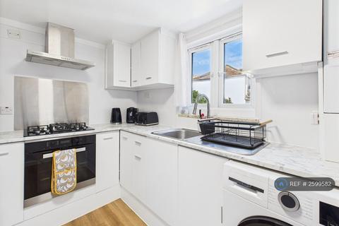 undefined, Lordship Lane, Greater London, N22