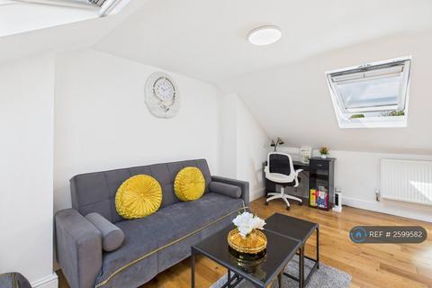 undefined, Lordship Lane, Greater London, N22