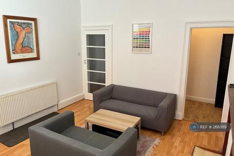 2 bedroom flat to rent, Valleyfield Street, Edinburgh, EH3