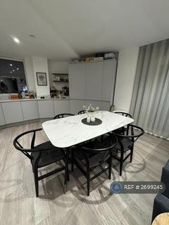 2 bedroom flat to rent, Edgewood Mews, London, N3