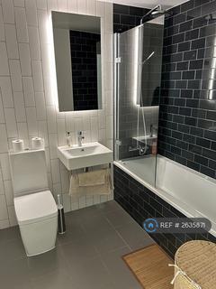 2 bedroom flat to rent, John Cabot House, London, E16