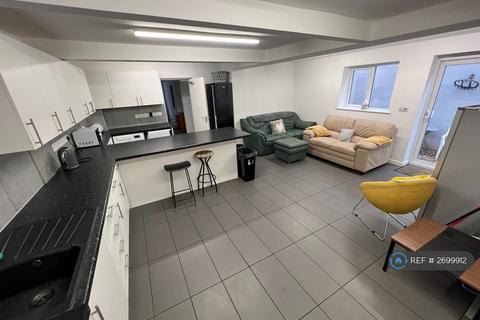 11 bedroom semi-detached house to rent, Talbot Road, Bournemouth, BH9