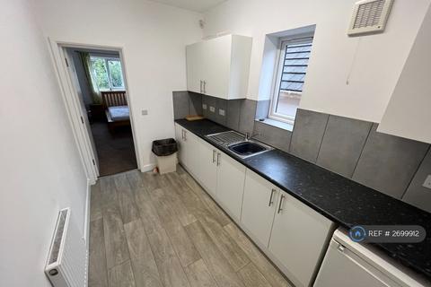 11 bedroom semi-detached house to rent, Talbot Road, Bournemouth, BH9