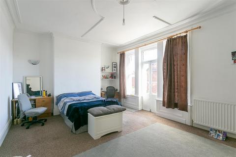 undefined, Queens Terrace, Jesmond, Newcastle upon Tyne