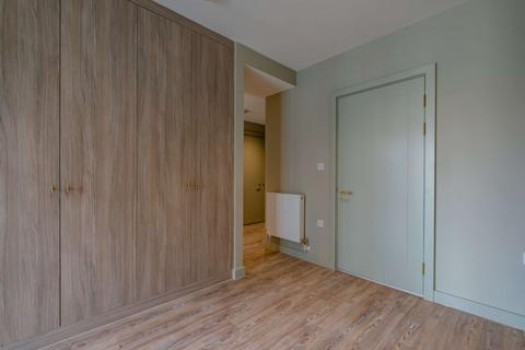 undefined, Madison West, Wembley Park