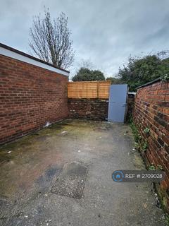 3 bedroom terraced house to rent, Ripley Street, Warrington, WA5