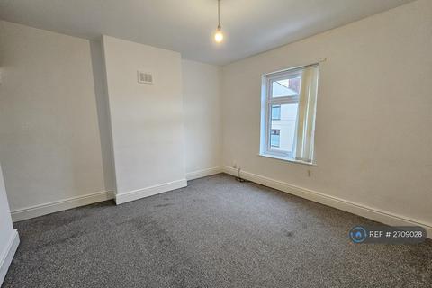 3 bedroom terraced house to rent, Ripley Street, Warrington, WA5