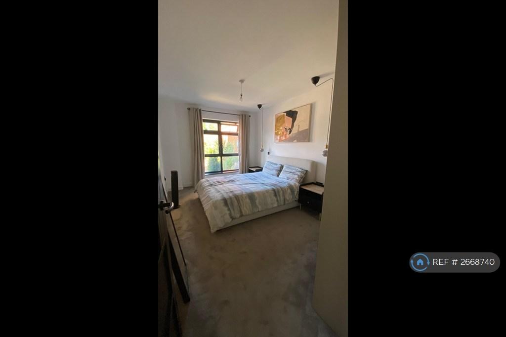 Large Double Bedroom