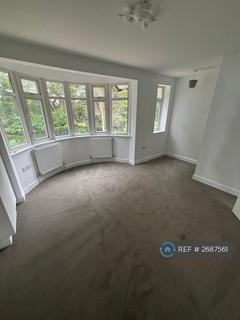 3 bedroom semi-detached house to rent, Farleigh Road, Warlingham, CR6