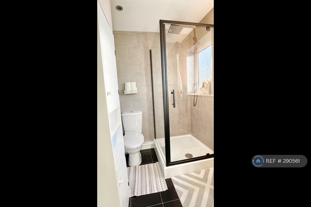 En-Suite With Window