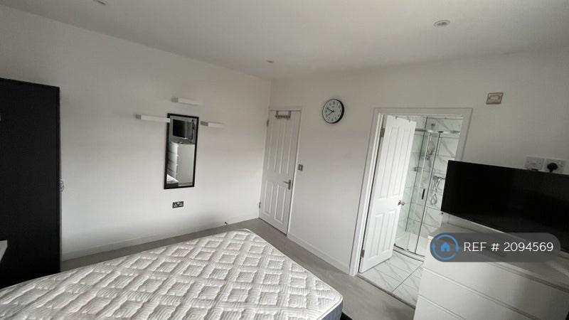 Double Bedroom En-Suite