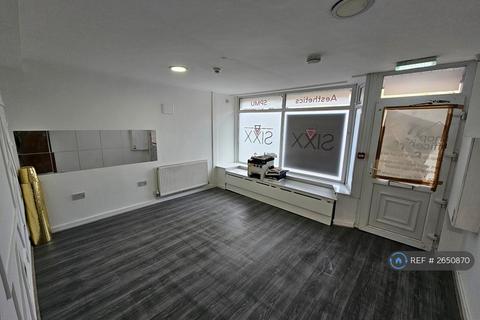 1 bedroom semi-detached house to rent, Pinfold Street, Wednesbury, WS10