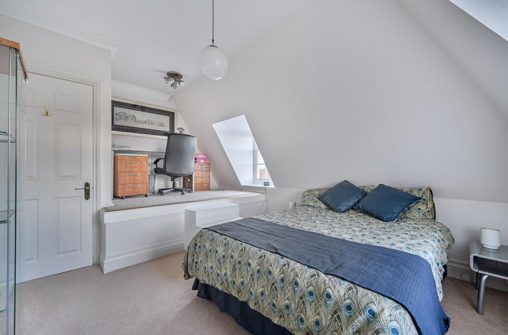 1386720-7-692ee3b...