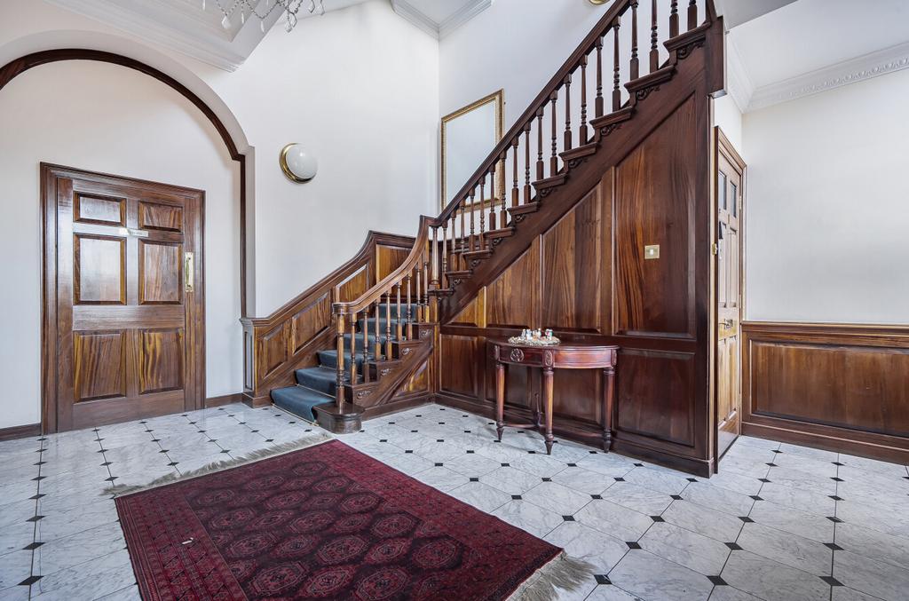 1386720-5-692ee39...