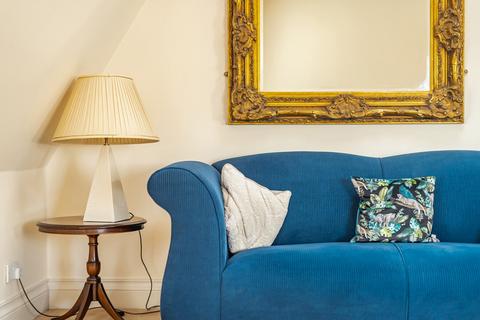 undefined, Portsmouth Road, Godalming GU8