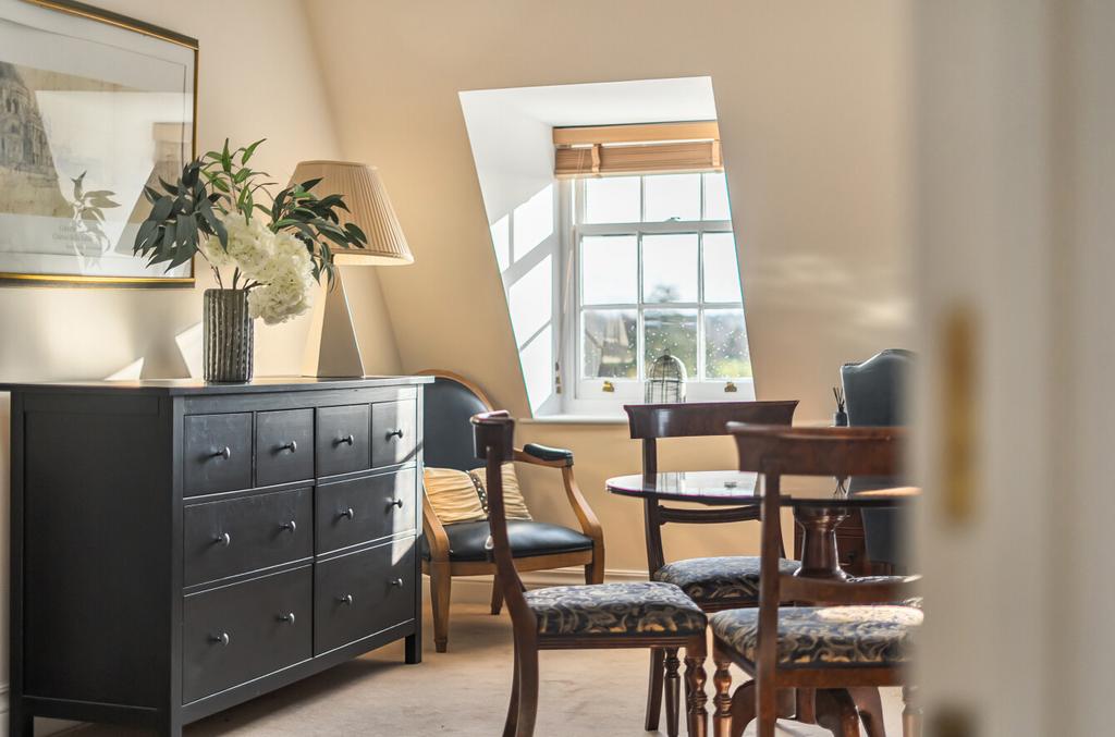 1386720-16-692ee4...