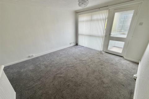 1 bedroom apartment for sale, Briggs Close, Sale