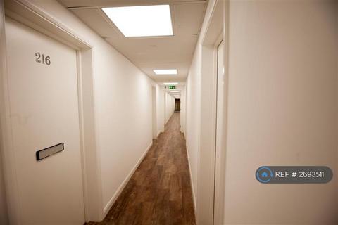 undefined, Madison Heights, Hounslow, TW3