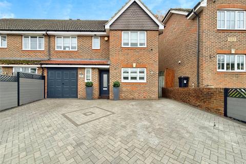 undefined, Woodcock Court, Three Mile Cross, Reading