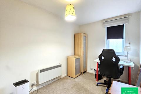 2 bedroom apartment to rent, Deanery Close, N2