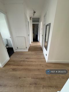 3 bedroom flat to rent, Campden House, London, NW6