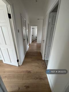 3 bedroom flat to rent, Campden House, London, NW6