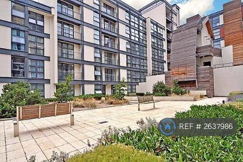 2 bedroom flat to rent, Manilla Street, London, E14