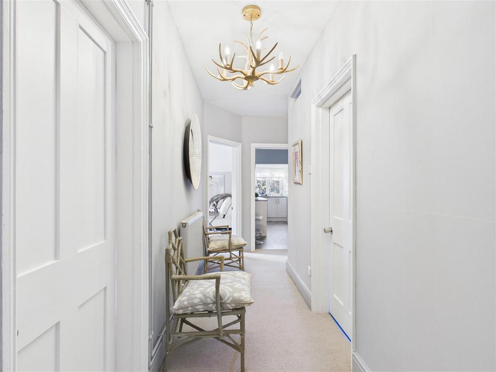 CAM04360 G0-PR0196-STILL027.jpg