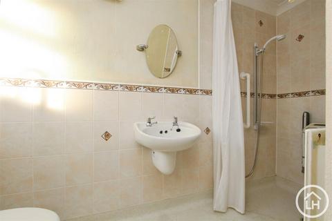 undefined, Frognal Gardens, Teynham