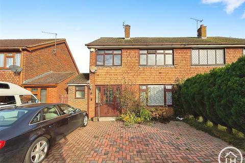 undefined, Frognal Gardens, Teynham