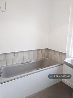 1 bedroom flat to rent, Grove Street, Morecambe, LA4