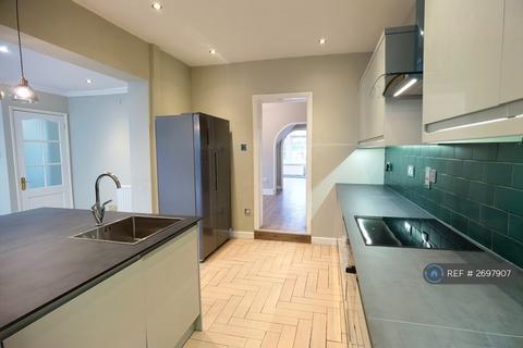 undefined, Longhurst Road, London, SE13