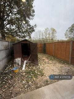Studio to rent, Maple Road, Hayes, UB4