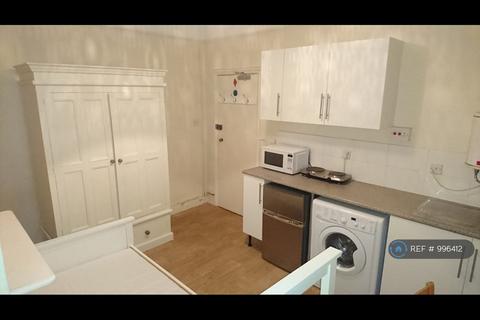 undefined, Caversham Road, Reading, RG1