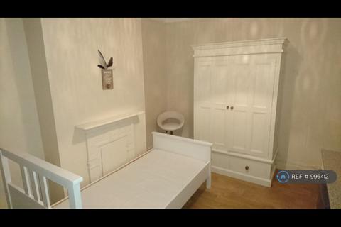 undefined, Caversham Road, Reading, RG1