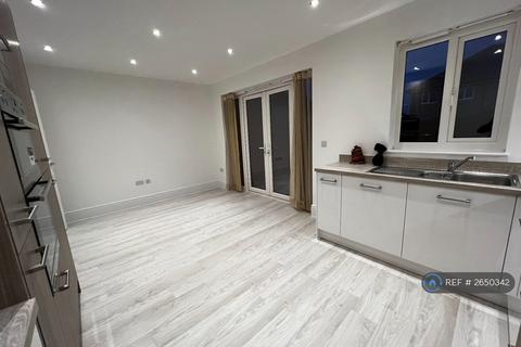 undefined, Emmeline Avenue, Swanscombe, DA10