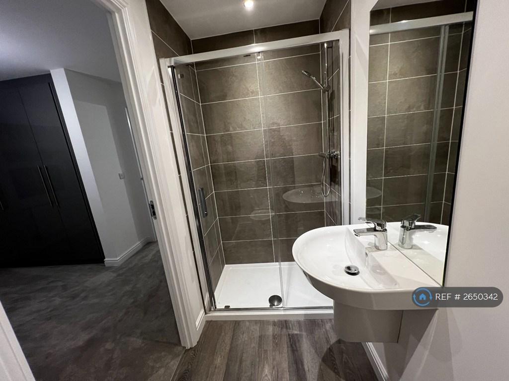 Ensuite 2