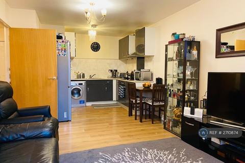 1 bedroom flat to rent, Victoria Road, London, W3