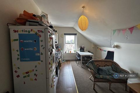 4 bedroom flat to rent, Whiteladies Road, Bristol, BS8