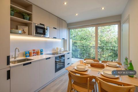 undefined, Augustus Road, London, SW19