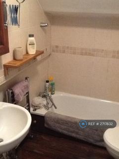 2 bedroom flat to rent, Stockwell Road, London, SW9