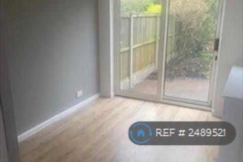 undefined, Grayshott Close, Bromsgrove, B61