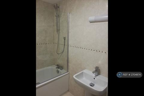 2 bedroom flat to rent, Dukes Grange, Bournemouth, BH8