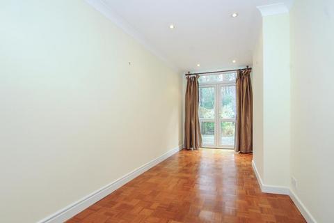 undefined, Windlesham,  Surrey,  GU20