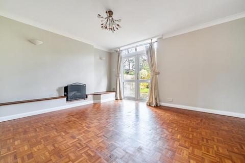 undefined, Windlesham,  Surrey,  GU20