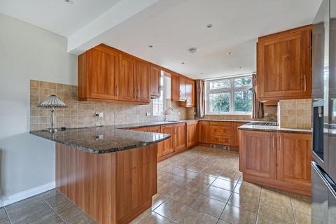 undefined, Windlesham,  Surrey,  GU20
