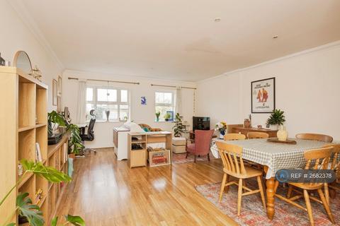 undefined, Hayes Grove, East Dulwich, SE22