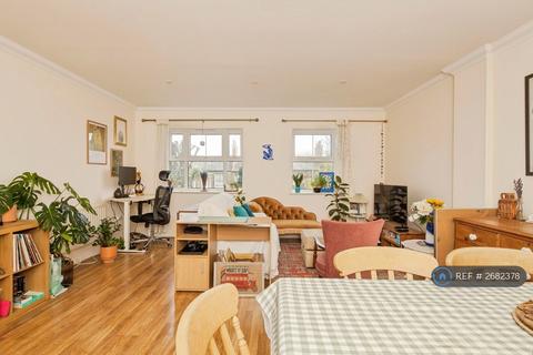 undefined, Hayes Grove, East Dulwich, SE22
