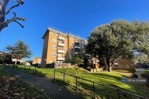 1 bedroom flat to rent, Appleshaw House, London, SE5
